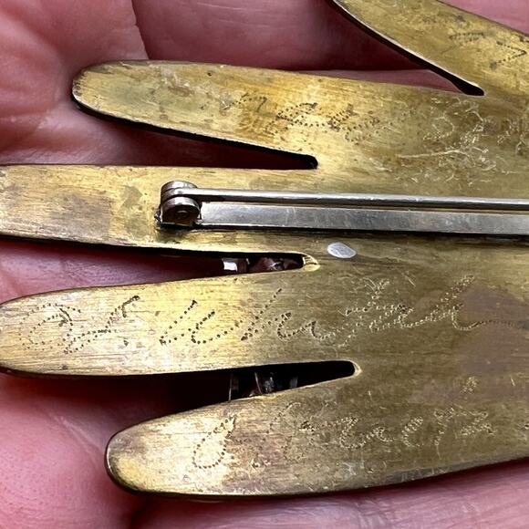 Whitaker Signed Winged Sphinx Hand Brooch New Mexico Unique - Picture 11 of 12